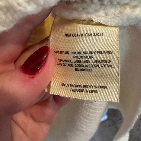 Anthropologie Angel Of The North Cream Turtleneck Sleeveless Sweater, Small - Picture 3 of 6